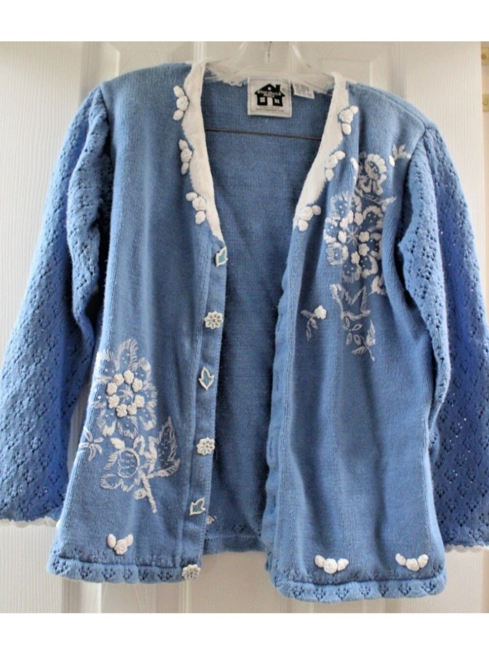Blue Floral Storybook-Knits Women's Sweater Size Small 53% Ramie 40% Cotton 7%